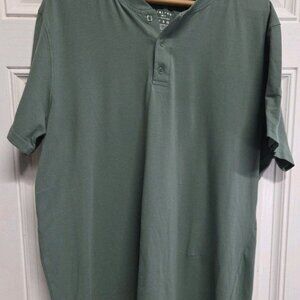 Qualfort Mens Sz XL Green Solid Shirt Button
